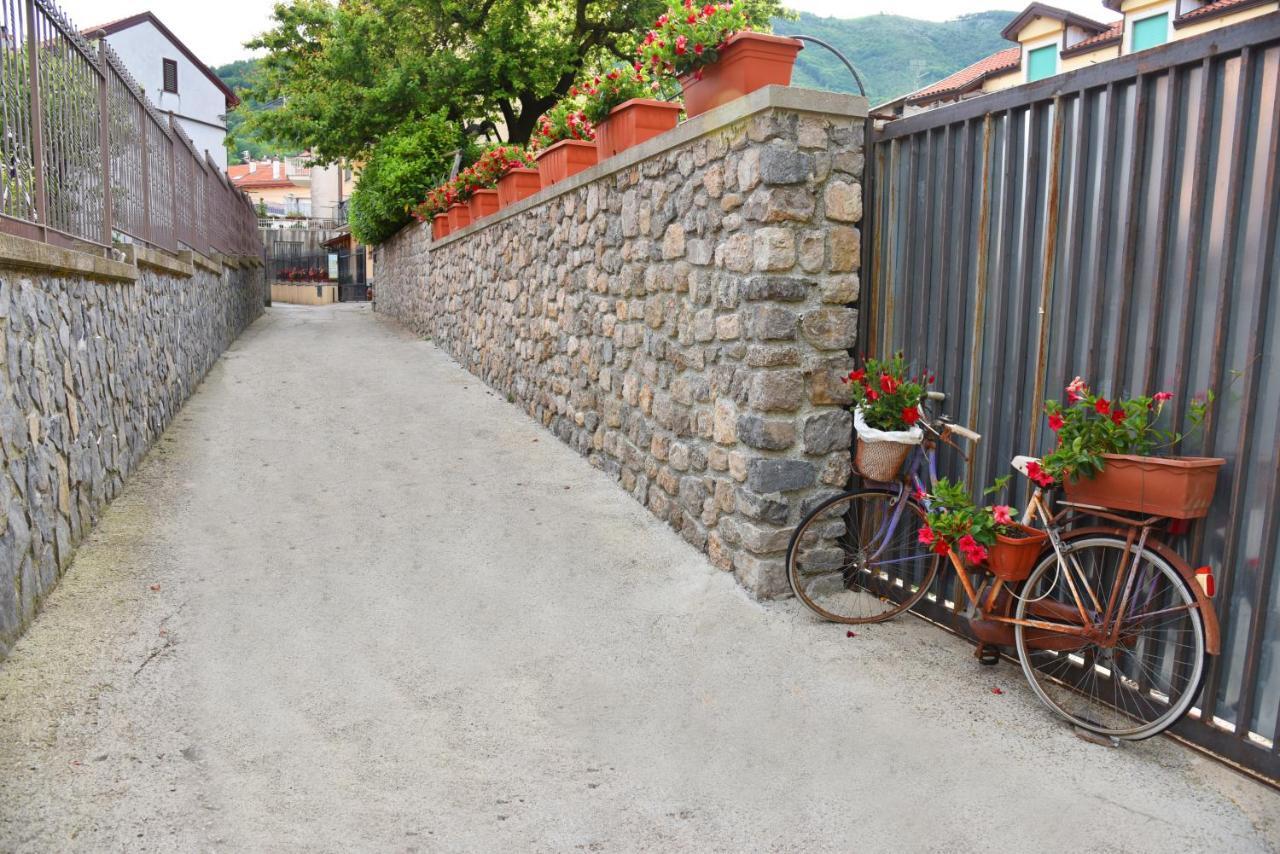 Bed and Breakfast Casa Gentile Аджерола Экстерьер фото