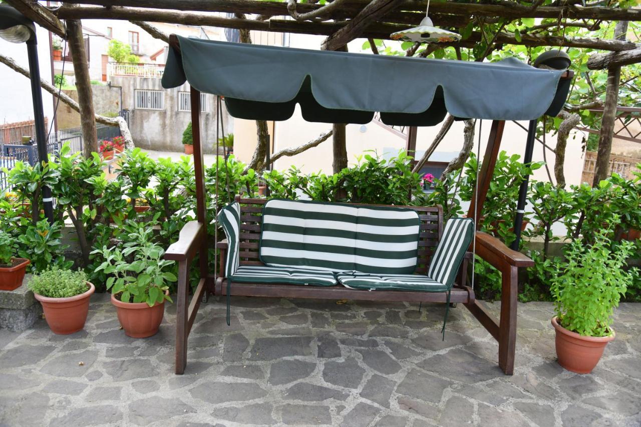 Bed and Breakfast Casa Gentile Аджерола Экстерьер фото