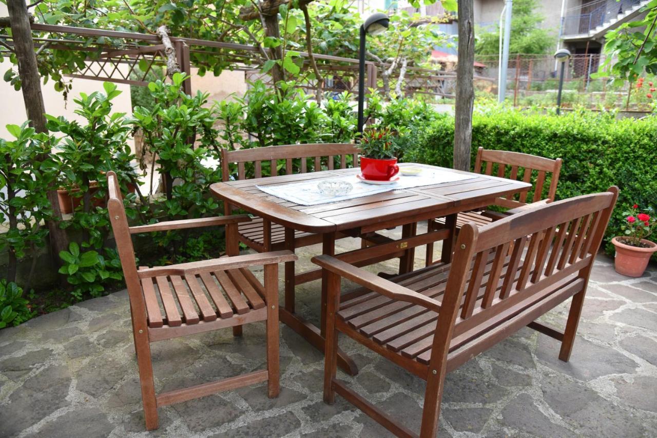 Bed and Breakfast Casa Gentile Аджерола Экстерьер фото