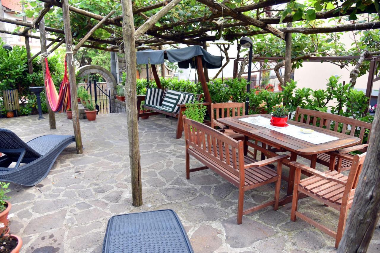 Bed and Breakfast Casa Gentile Аджерола Экстерьер фото