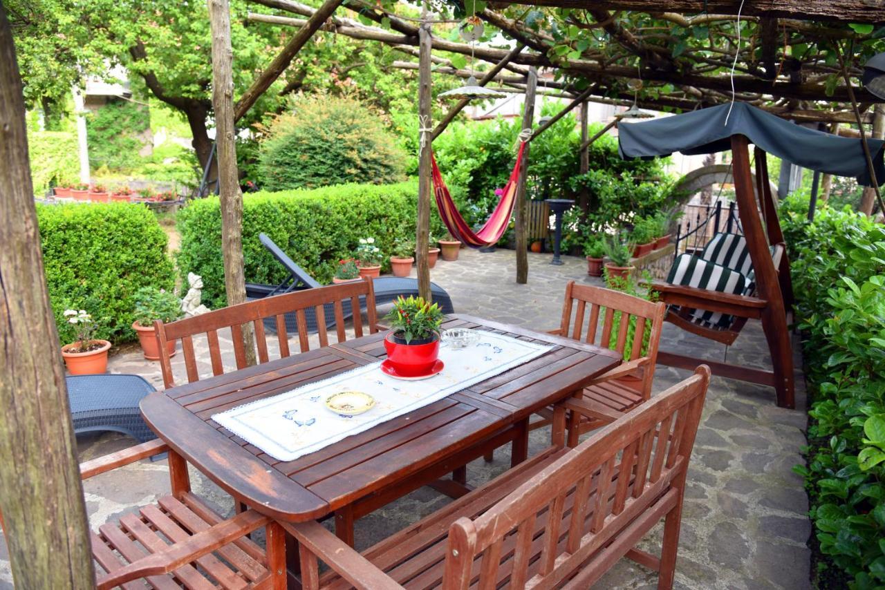Bed and Breakfast Casa Gentile Аджерола Экстерьер фото