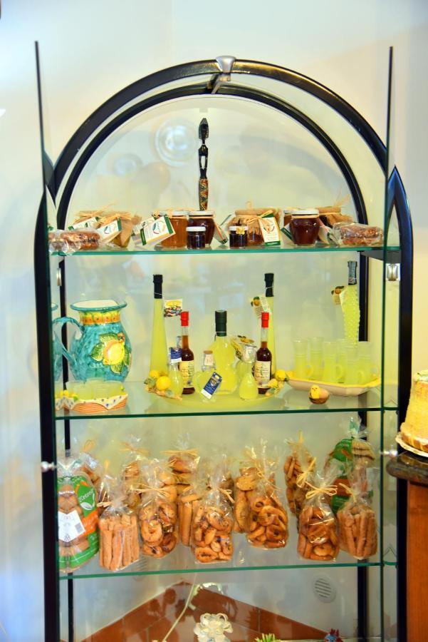 Bed and Breakfast Casa Gentile Аджерола Экстерьер фото